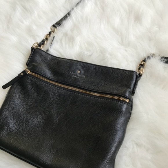 kate spade Handbags - Kate Spade Cobble Hill Crossbody